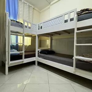 Hostel Happy Living United Arab Emirates